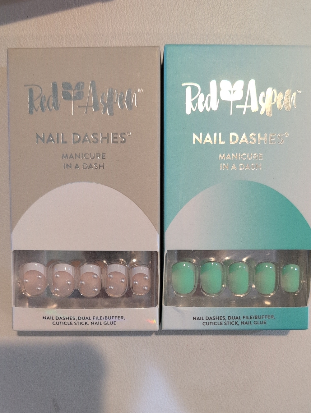 Red Aspen Nail Dashes - Nude & Mint Press-On Nails